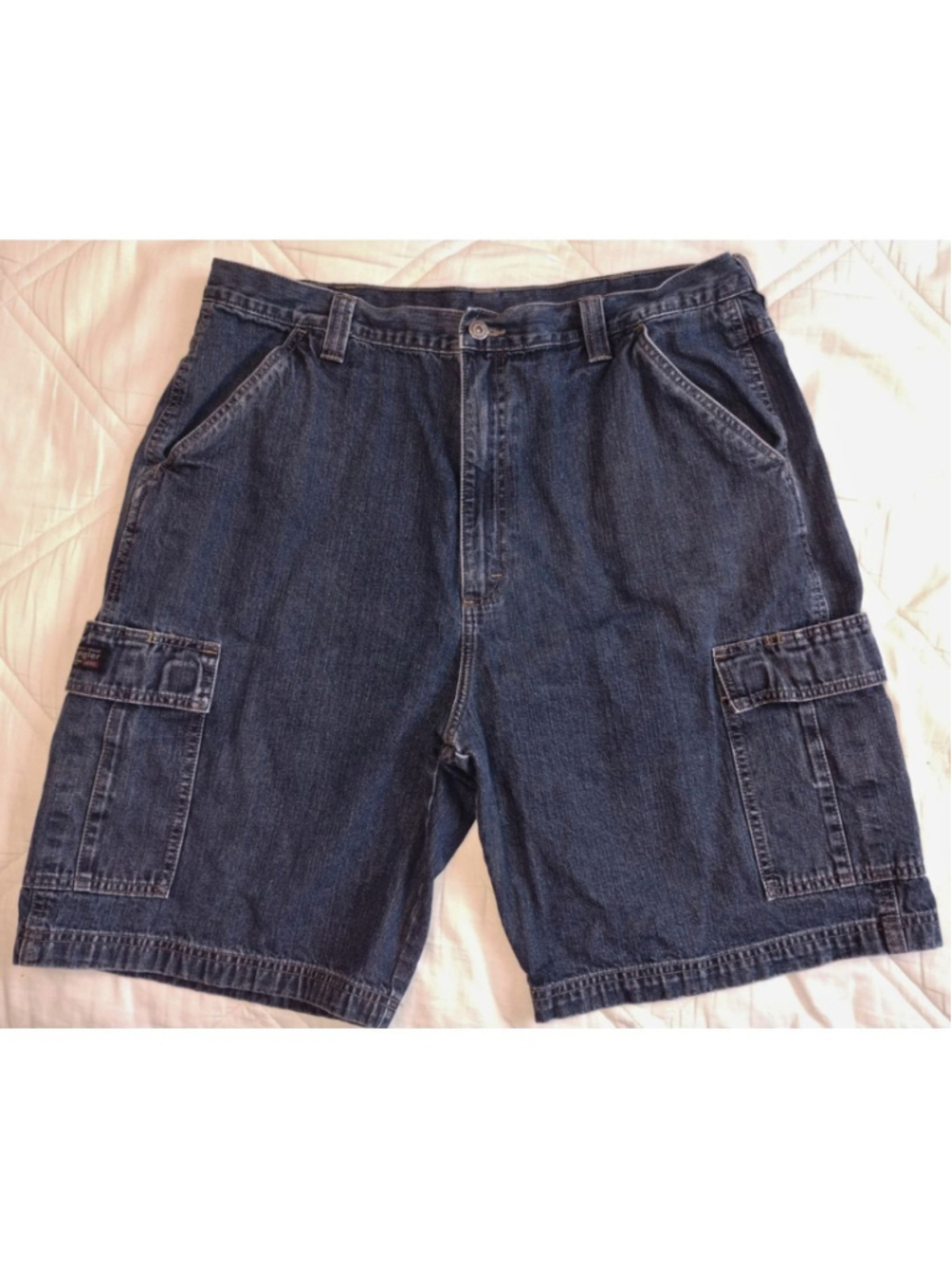 Men's Wrangler Hero Blue Denim Cargo Jean Shorts (Waist 38)